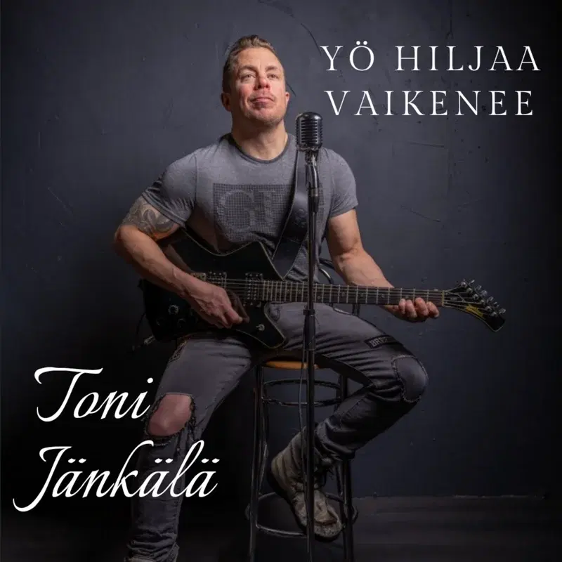 Yö hiljaa vaikenee