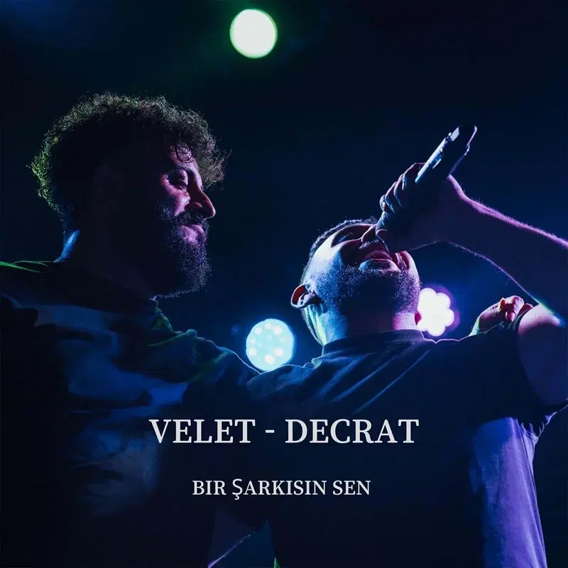 Bir Şarkısın Sen