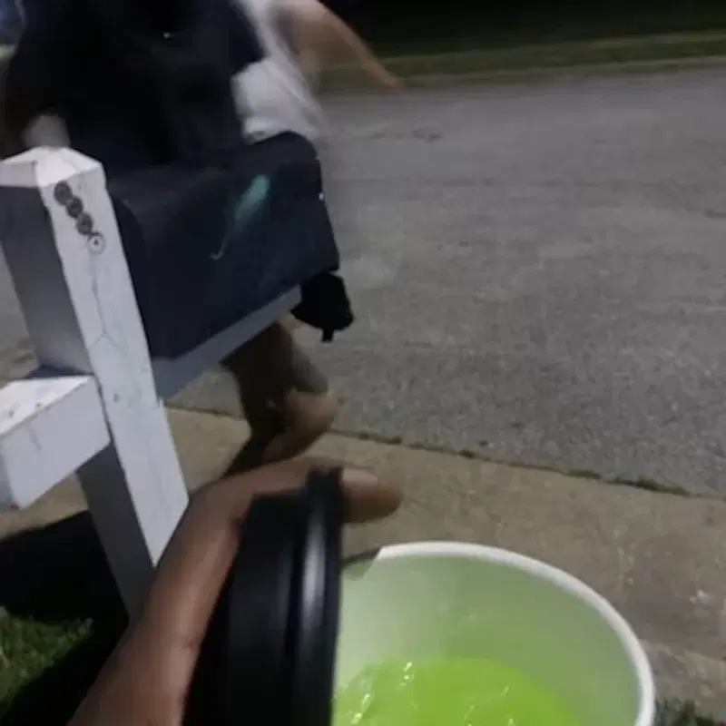 Pour A 4our