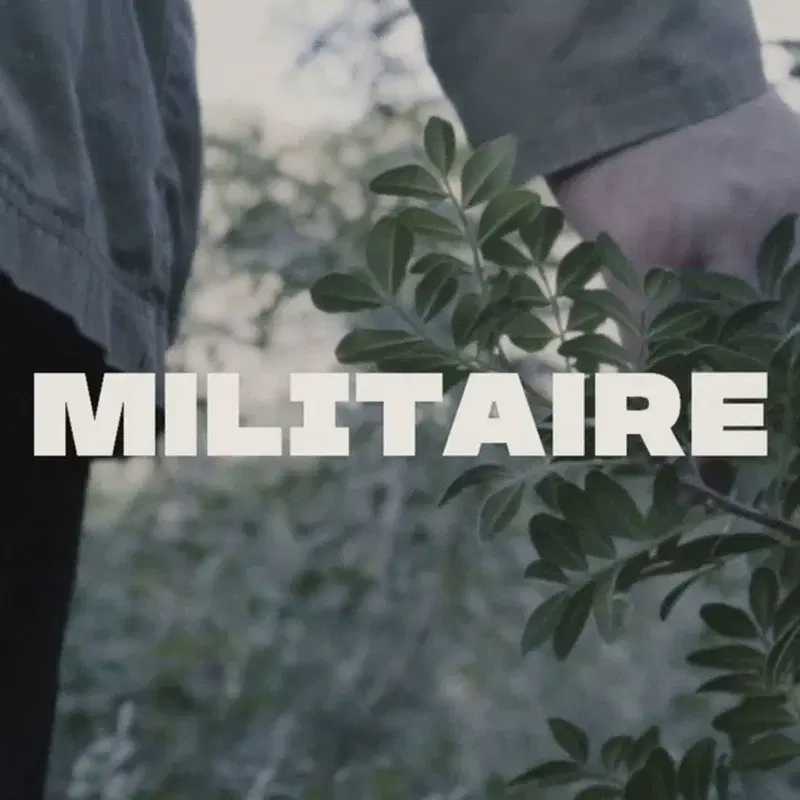MILITAIRE