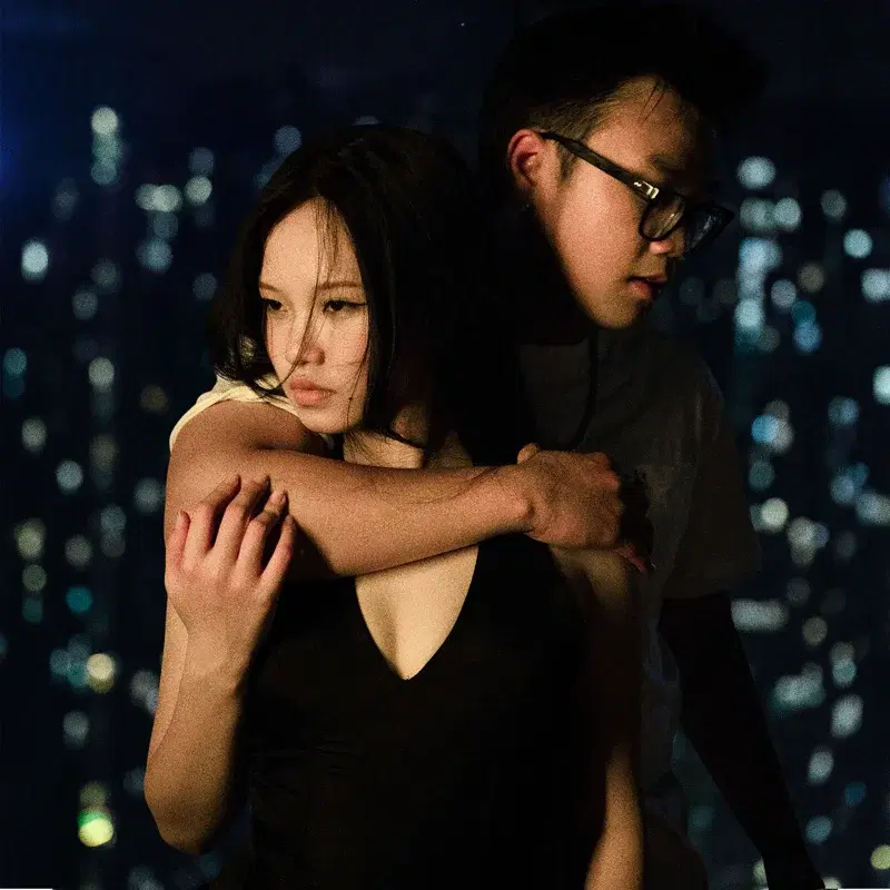 lạc bước trong ngần mắt em