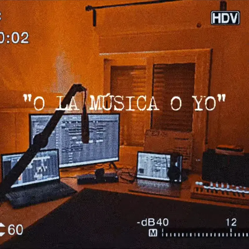 O LA MÚSICA O YO