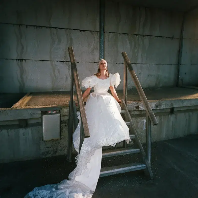 ROMANTICIZE