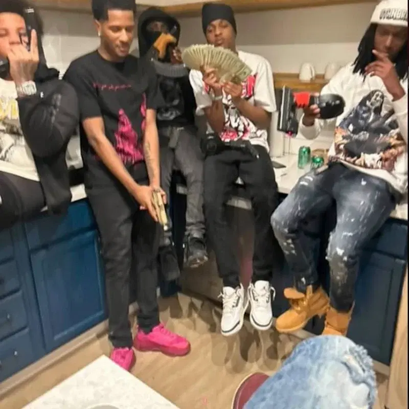 Hopout x bottomboylik (43 had did it)