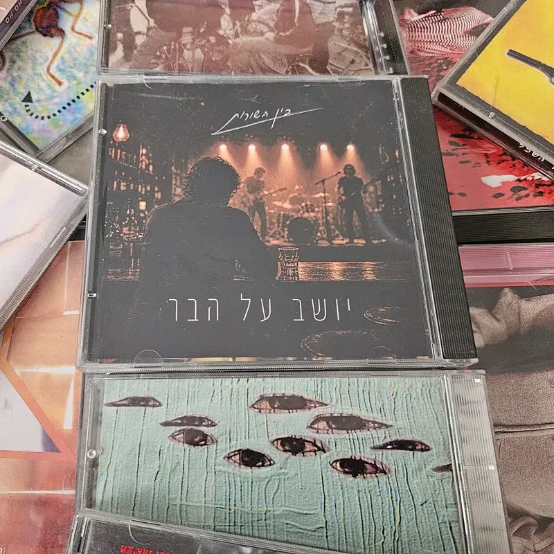 יושב על הבר