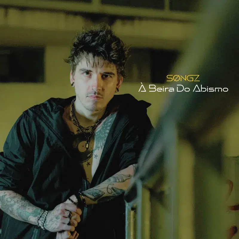 À Beira Do Abismo