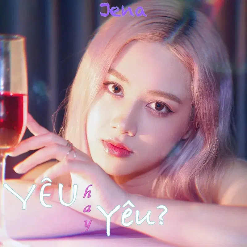 Yêu Hay Yêu