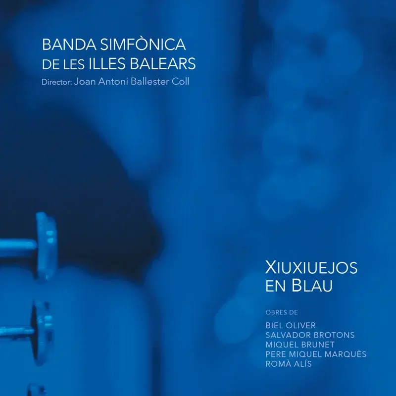 Xiuxiuejos en Blau