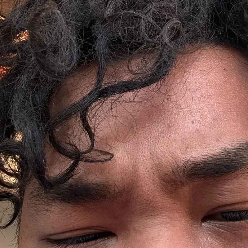 Hi