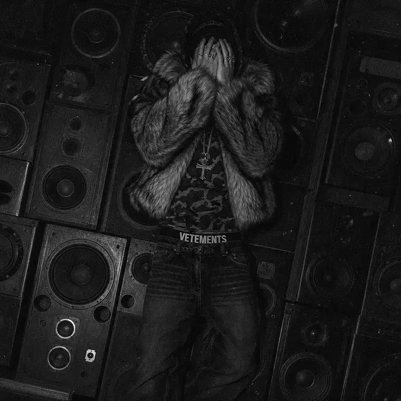 When that baSS HiT