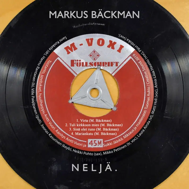 Neljä